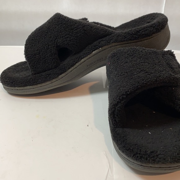 Vionic sandals size 6 color black - Picture 2 of 12